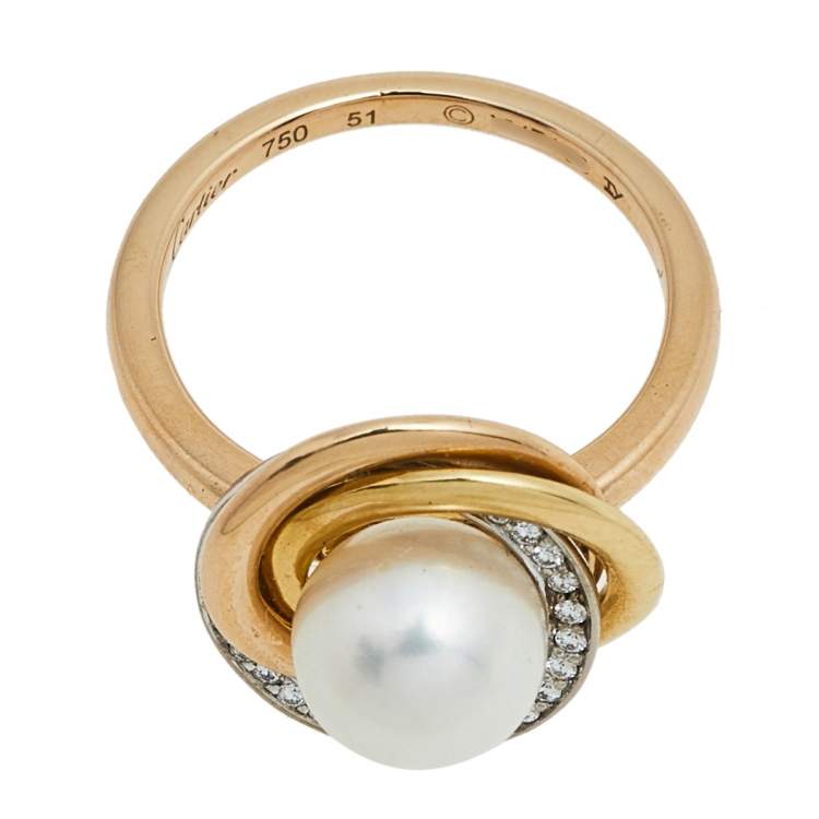 Pre Owned Cartier Trinity Cultured Pearl Diamond 18K Three Tone Gold Ring 51
