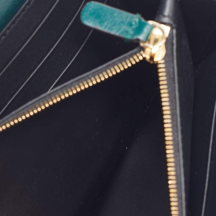 Pre Owned Cartier Green Quilted Leather Panthère De Cartier International Wallet