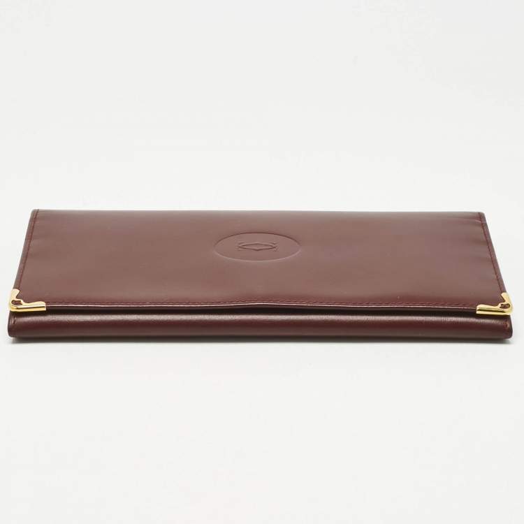 مملوكة مسبقًا Cartier Burgundy Leather Must De Cartier Bi Fold Long Wallet