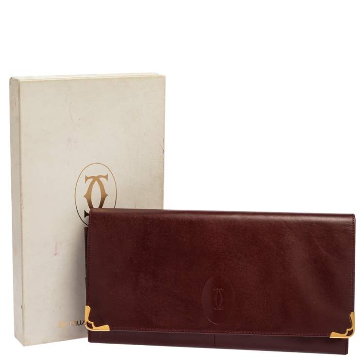 مملوكة مسبقًا Cartier Burgundy Leather Envelope Flap Clutch