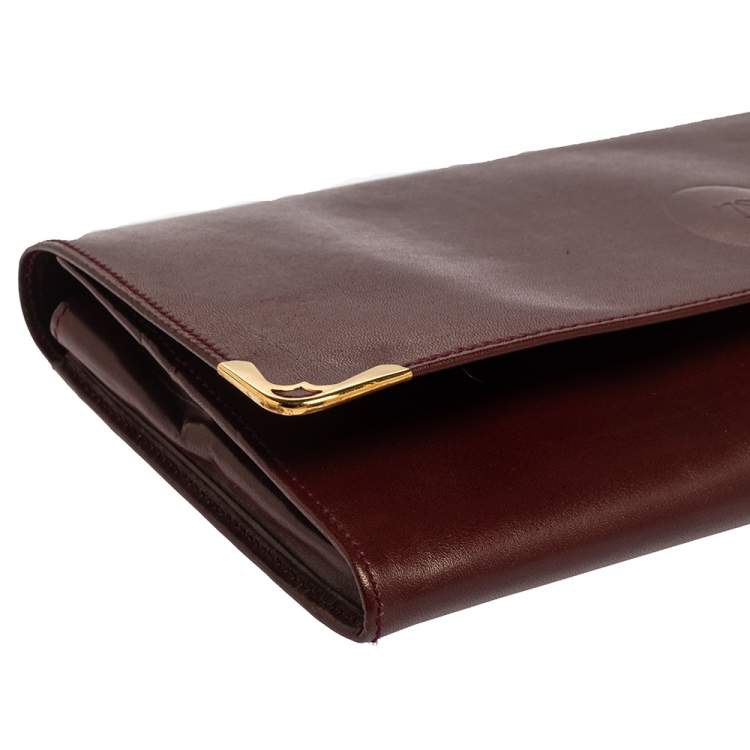 مملوكة مسبقًا Cartier Burgundy Leather Envelope Flap Clutch