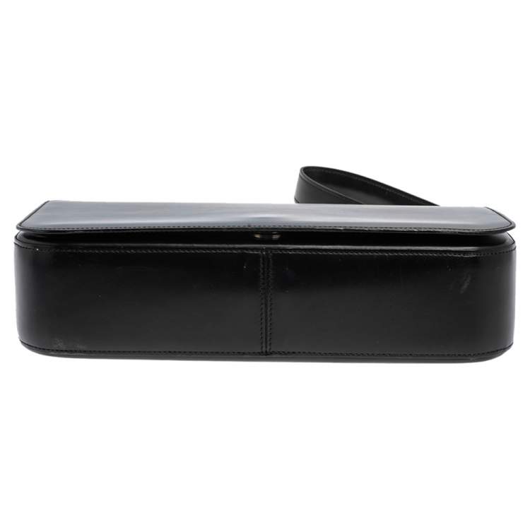 مملوكة مسبقًا Cartier Black Leather Baguette