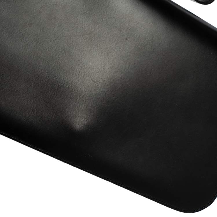 مملوكة مسبقًا Cartier Black Leather Baguette