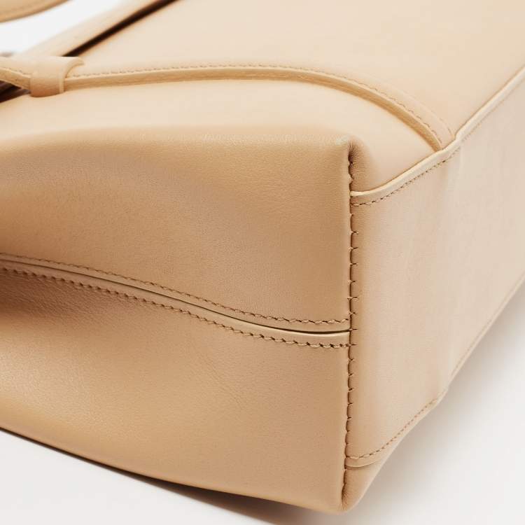 Pre Owned Cartier Beige Leather Cabochon Flap Shoulder Bag