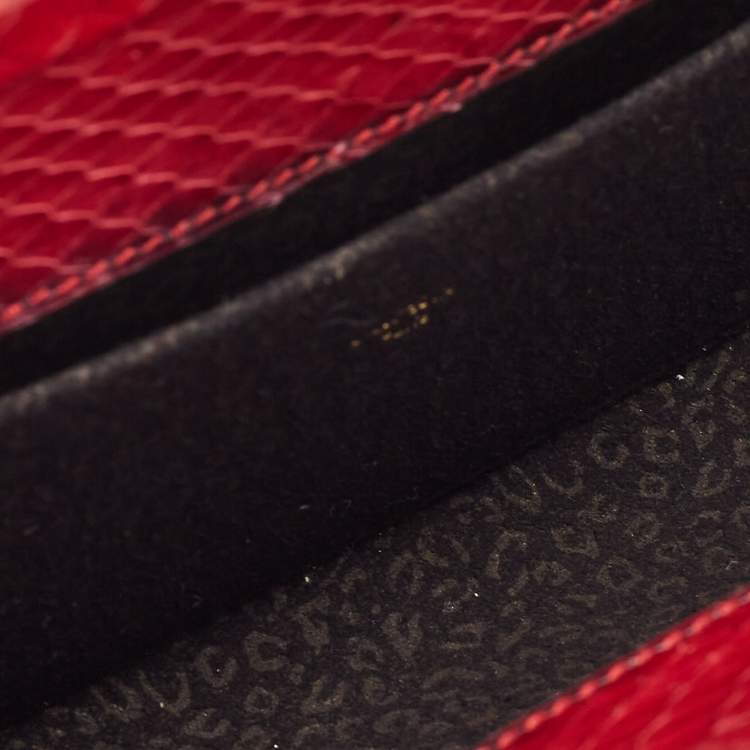 مملوكة مسبقًا Cartier Red Patent Leather and Snake Trim Chain Clutch