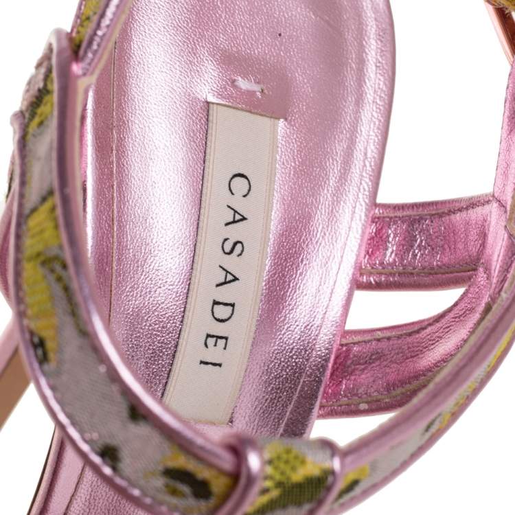مملوكة مسبقًا Casadei Pink Leather And Jacquard Bee Motif Sandals Size 38