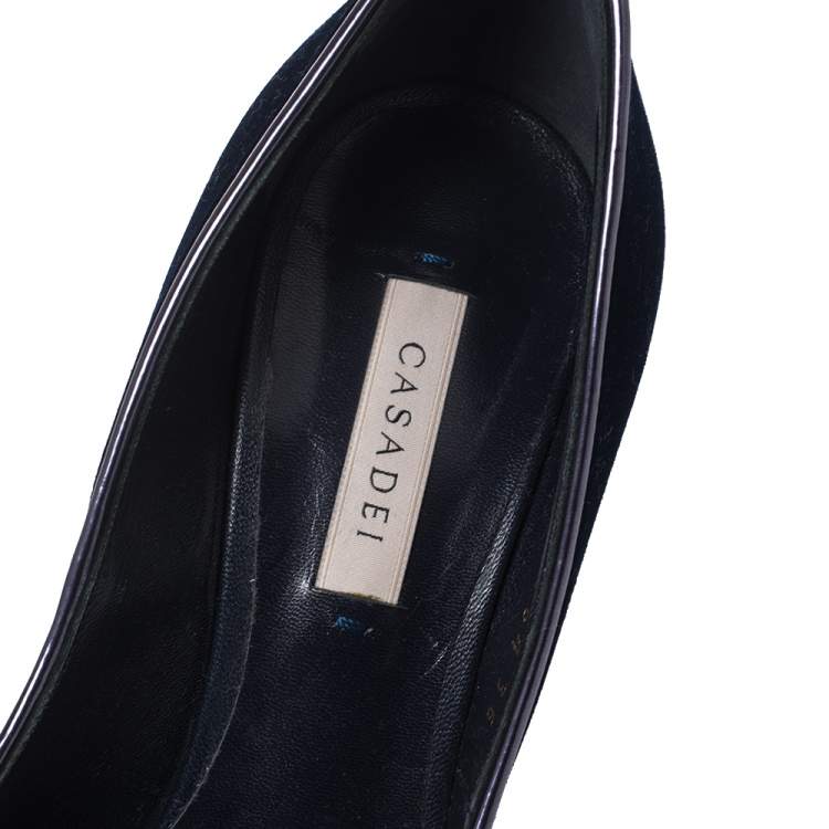 مملوكة مسبقًا Casadei Blue Velvet Blade Pointed Toe Pumps  Size 36