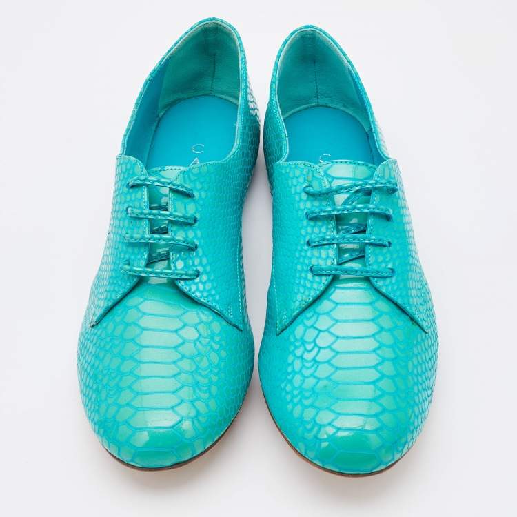 مملوكة مسبقًا Casadei Turquoise Blue Python Embossed Leather Lace Up Oxfords Size 38