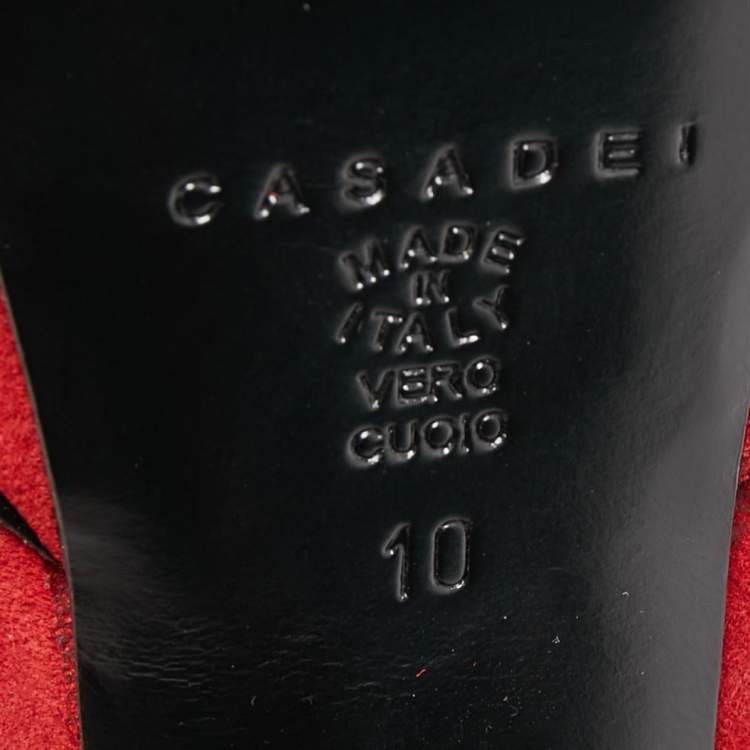 مملوكة مسبقًا Casadei Red Suede Buckle Detail Platform Peep Toe Sandals Size 40