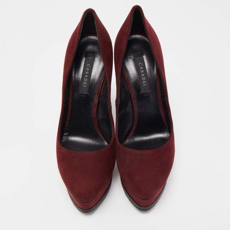 مملوكة مسبقًا Casadei Burgundy Suede Platform Pumps Size 36.5