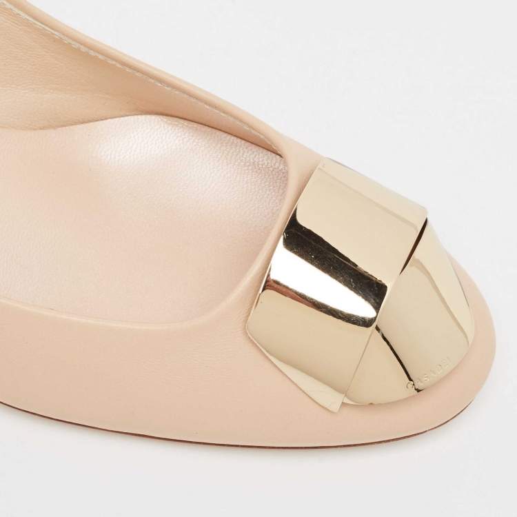 Pre Owned Casadei Beige Leather Block Heel Pumps Size 37