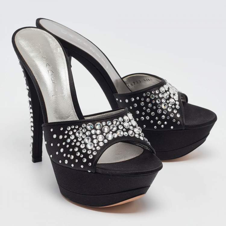 مملوكة مسبقًا Casadei Black Satin Crystal Embellished Slide Sandals Size 39.5