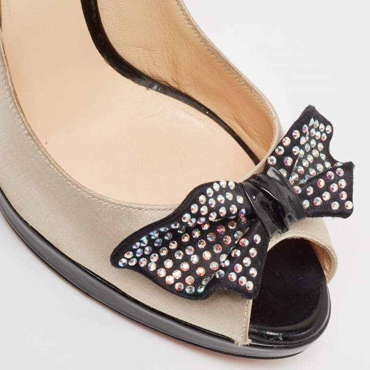 Pre Owned Casadei Beige/Black Satin Crystal Bow Peep Toe Pumps Size 39