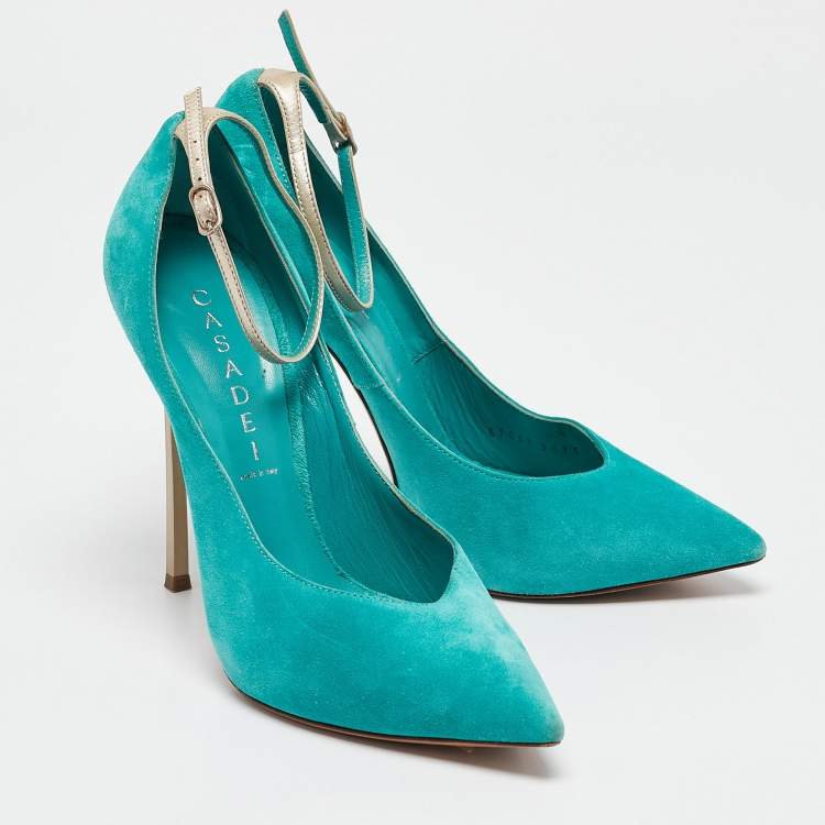 مملوكة مسبقًا Casadei Blue Suede Pointed Toe Ankle Strap Pumps Size 37.5