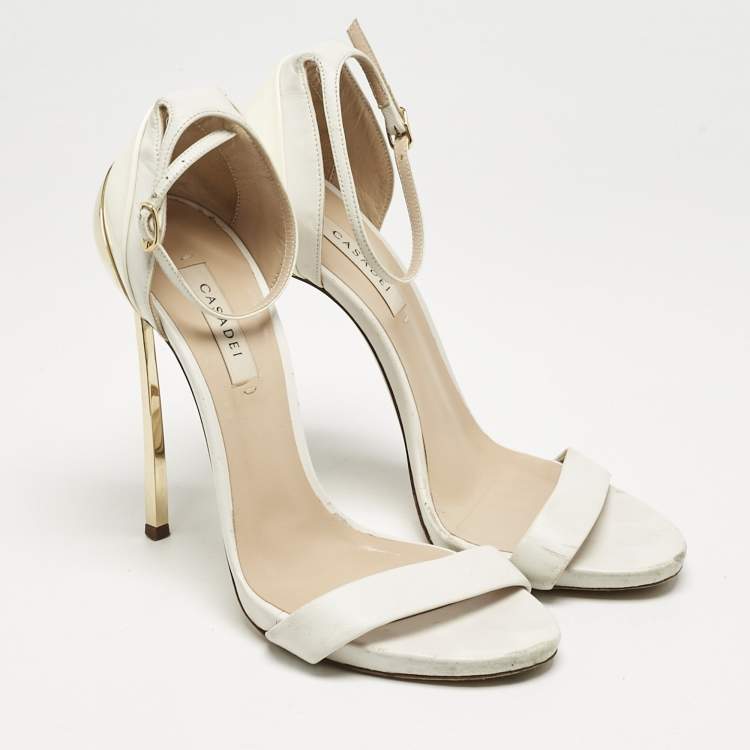 مملوكة مسبقًا Casadei White Leather Blade Ankle Strap Sandals Size 37.5