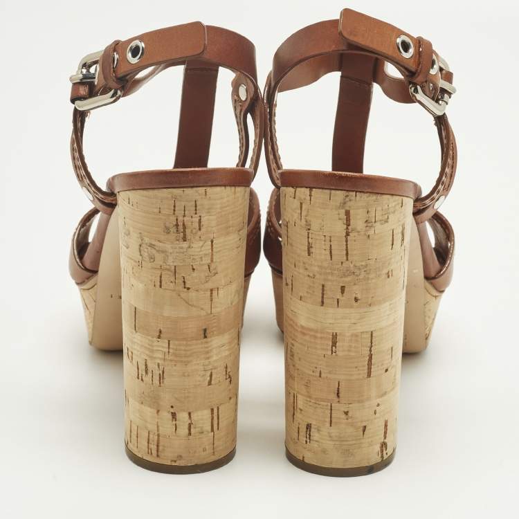 Pre Owned Casadei Size 40.5 Brown Leather T Strap Platform Sandals