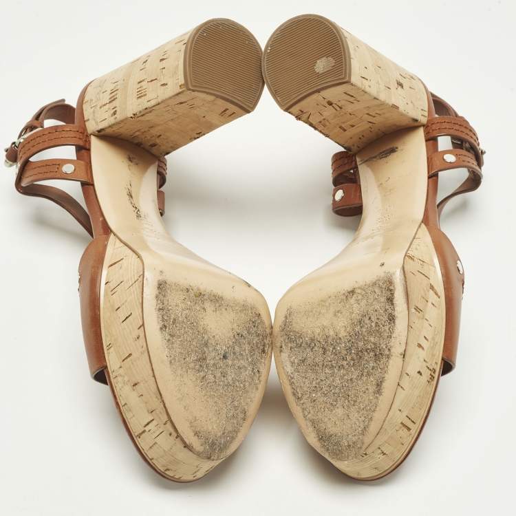 Pre Owned Casadei Size 40.5 Brown Leather T Strap Platform Sandals