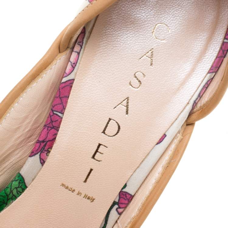Pre Owned Casadei Beige/Multicolor Leather and Printed Fabric Buckle Detail Pumps Size 37