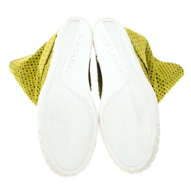 مملوكة مسبقًا Casadei Lime Green Perforated Suede Wedge Boots Size 39