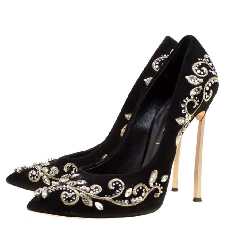 مملوكة مسبقًا Casadei Black Embroidered Suede Crystal Embellished Pointed Toe Pumps Size 39
