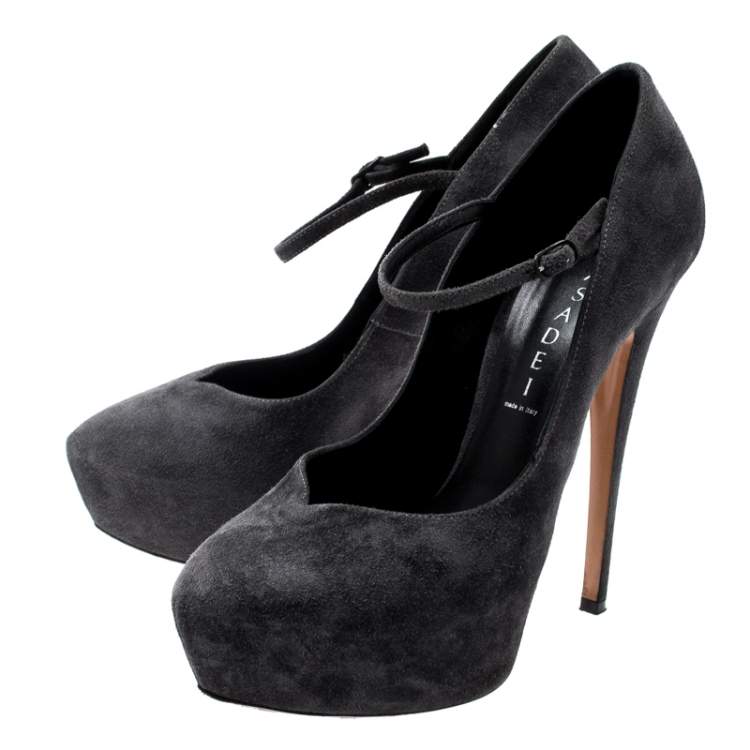 مملوكة مسبقًا Casadei Grey Suede Marry Jane Platform Pumps Size 38.5