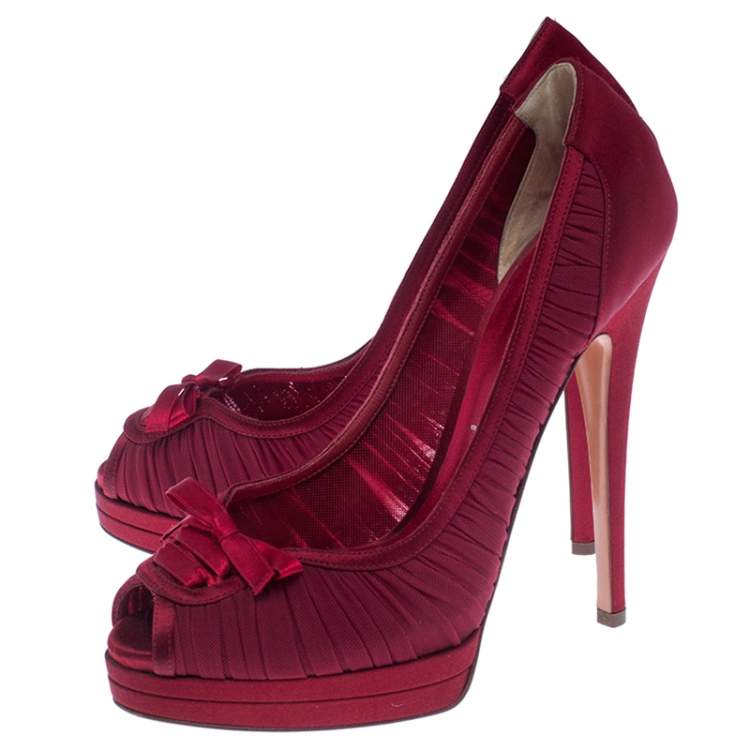 Pre Owned Casadei Red Satin Bow Peep Toe Pumps Size 38.5
