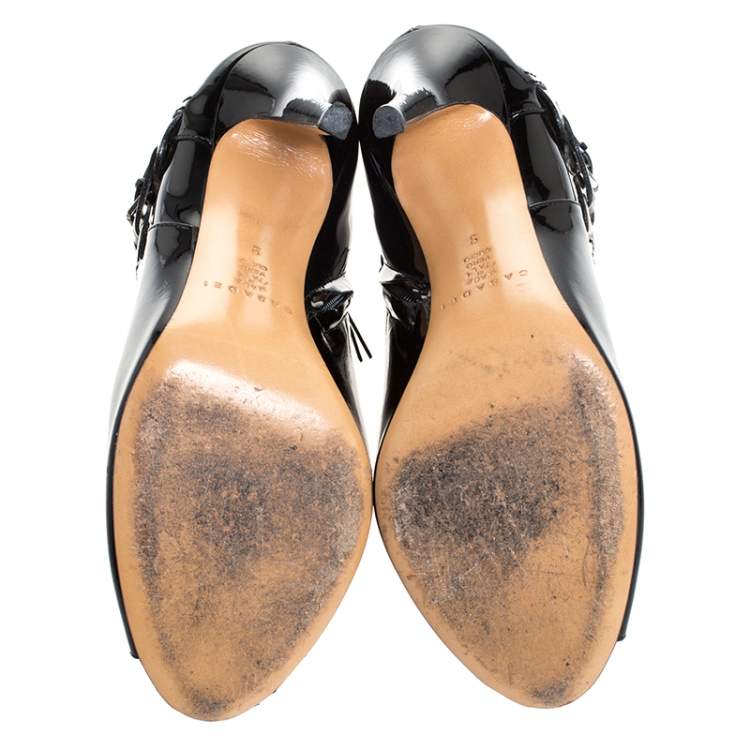 مملوكة مسبقًا Casadei Black Patent Leather Peep Toe Buckle Booties Size 39 