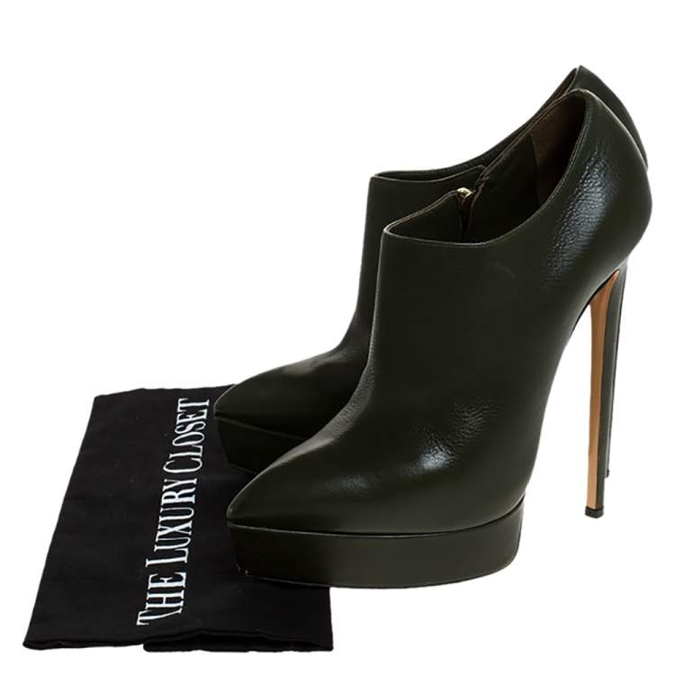 مملوكة مسبقًا Casadei Green Leather Platform Pointed Toe Ankle Booties Size 37