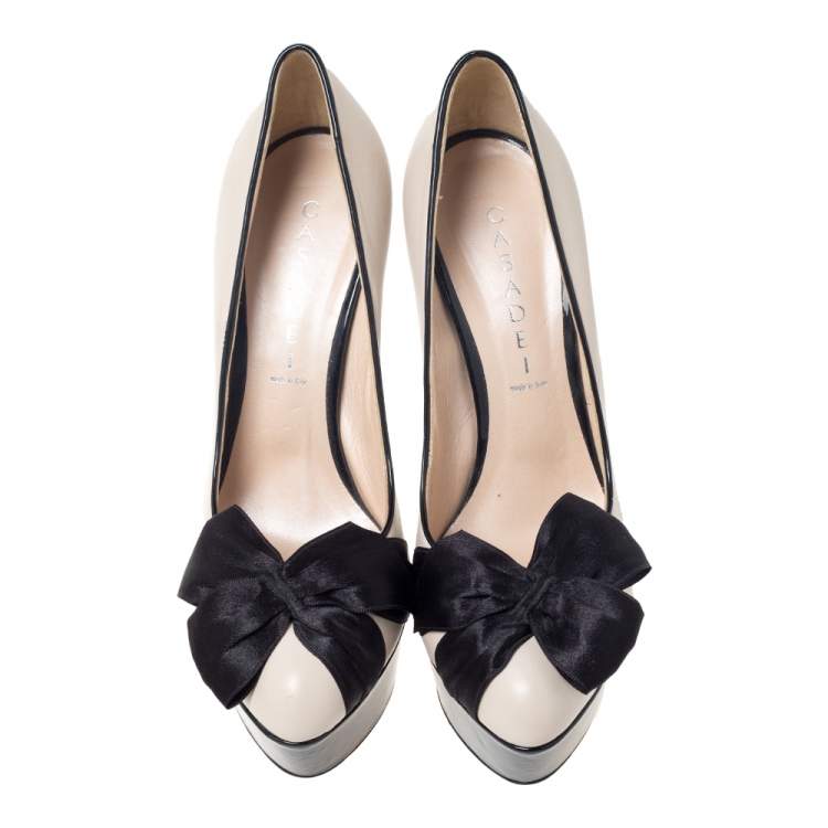 Pre Owned Casadei Black/Cream Patent And Leather Bow Platform Pumps Size 38 