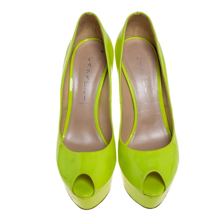 Pre Owned Casadei Lime Green Patent Leather Daisy Peep Toe Platform Pumps Size 39