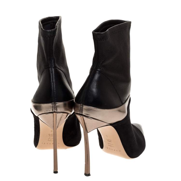مملوكة مسبقًا Casadei Black Suede and Metallic Leather Pointed Toe Blade Ankle Boots Size 38