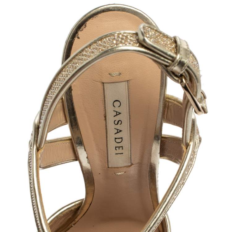Pre Owned Casadei Metallic Golden Gliiter Fabric Taglia T-Strap Peep Toe Platform Sandals Size 36