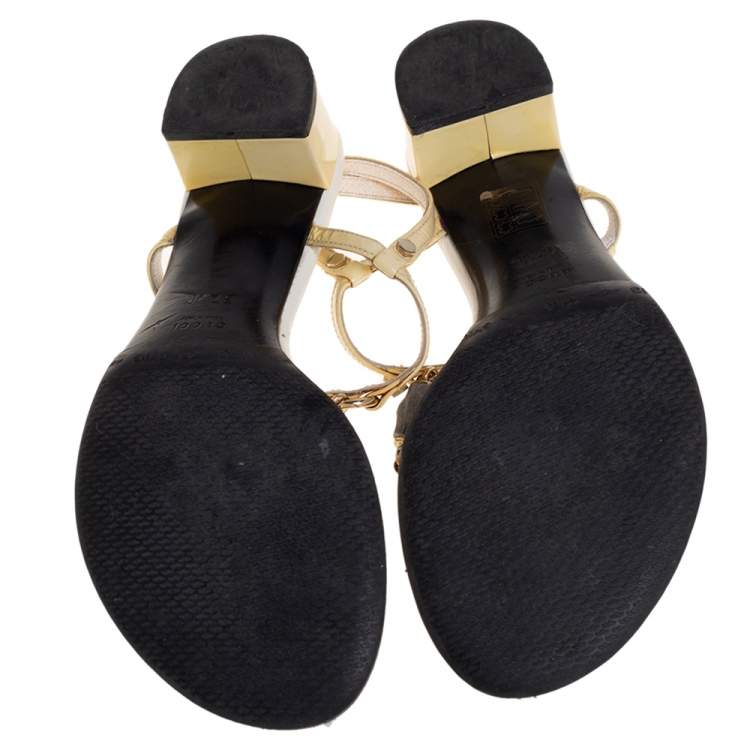 Pre Owned Gucci Cream/White Patent And Leather Thong Sandals Size 37.5