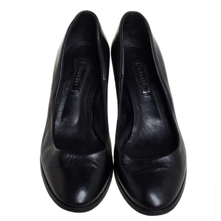 Pre Owned Casadei Black Leather Chain Embellished Block Heel  Pumps Size 40