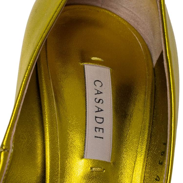 Pre Owned Casadei Metallic Yellow Leather Pointed Toe Pumps Size 40