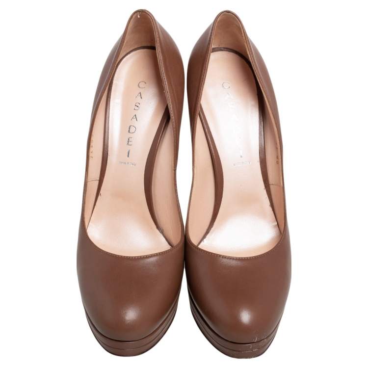 مملوكة مسبقًا Casadei Brown Leather Sculpted Heel Platform Pumps Size 40