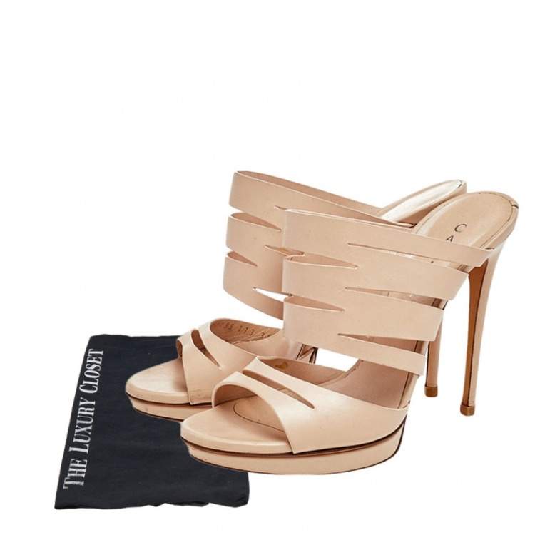 Pre Owned Casadei Beige Leather Slide Sandals Size 36.5