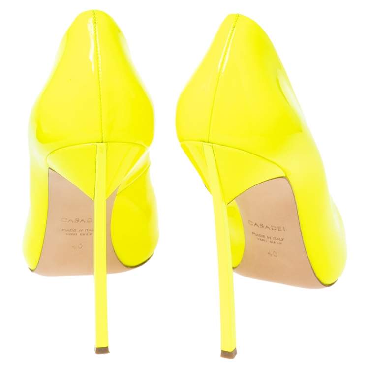 Pre Owned Casadei Neon Green Patent Leather Blade Pumps Size 40