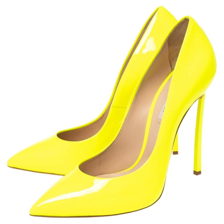 Pre Owned Casadei Neon Green Patent Leather Blade Pumps Size 40