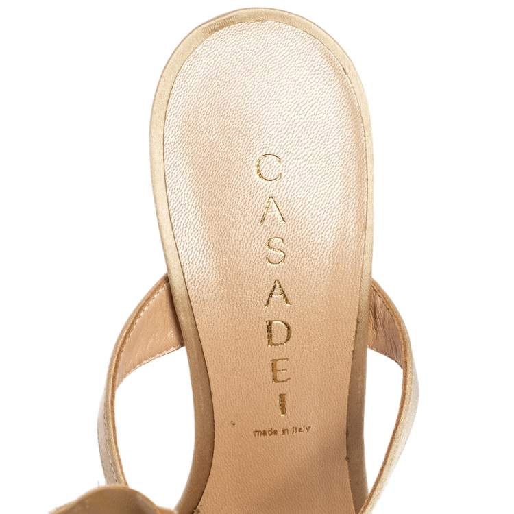مملوكة مسبقًا Casadei Light Gold Satin And Leather Floral Applique Ankle Strap Sandals 37