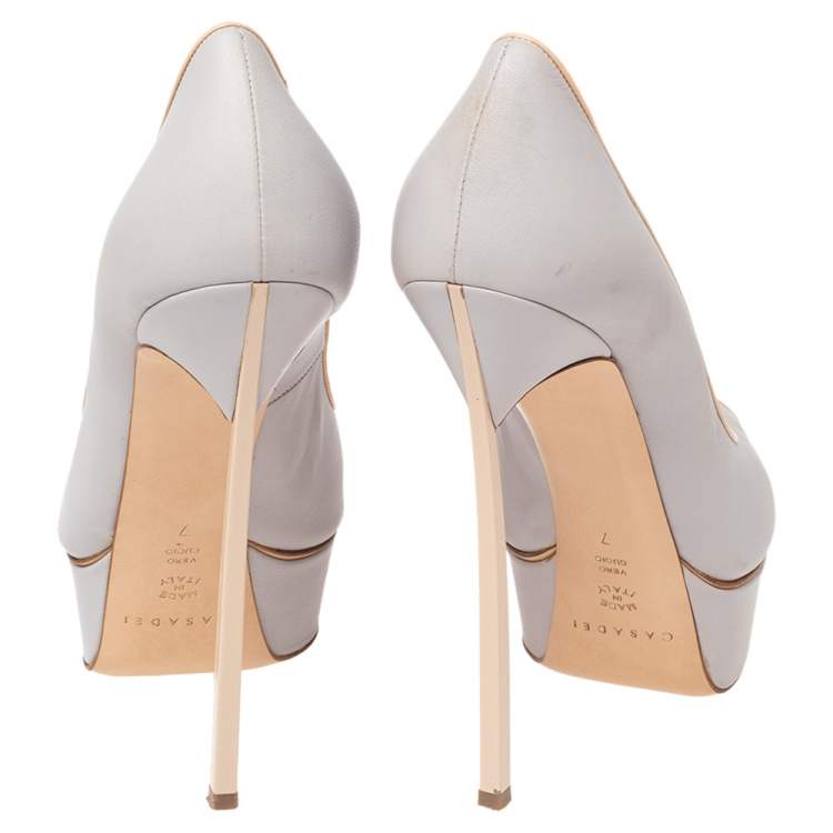 مملوكة مسبقًا Casadei Beige-Cream Leather Peep Toe Platform Pumps Size 37