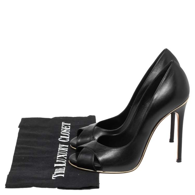 مملوكة مسبقًا Casadei Black Leather Crisscross Peep-Toe Pumps Size 37