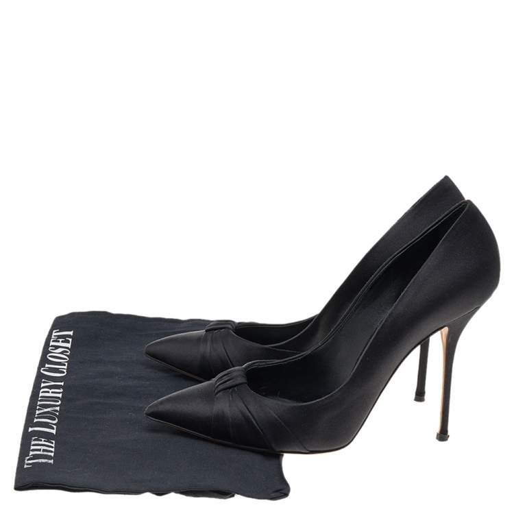 Pre Owned Casadei Black Satin Pointed Toe Pumps Size 39