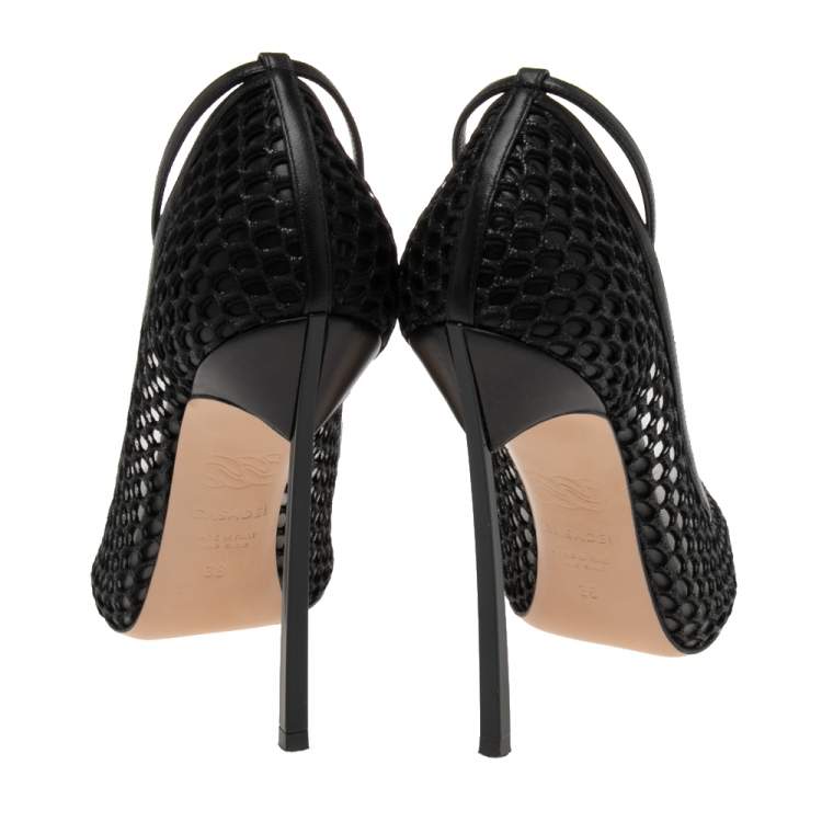 مملوكة مسبقًا Casadei Black Leather and Mesh Laser Cut Ankle-Strap Pumps Size 38