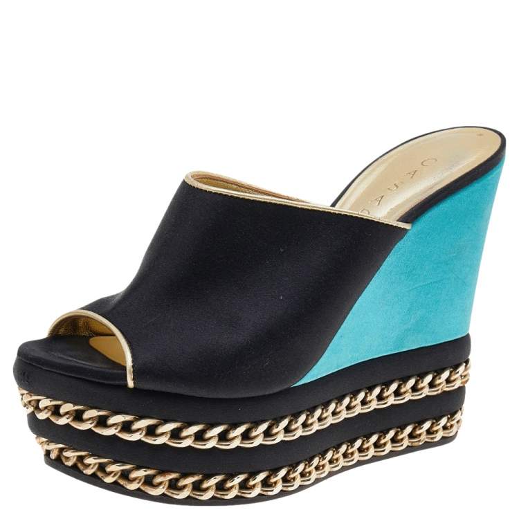 مملوكة مسبقًا Casadei Black/ Turquoise Green Satin Chain Embellished Wedge Slide Sandals Size 36