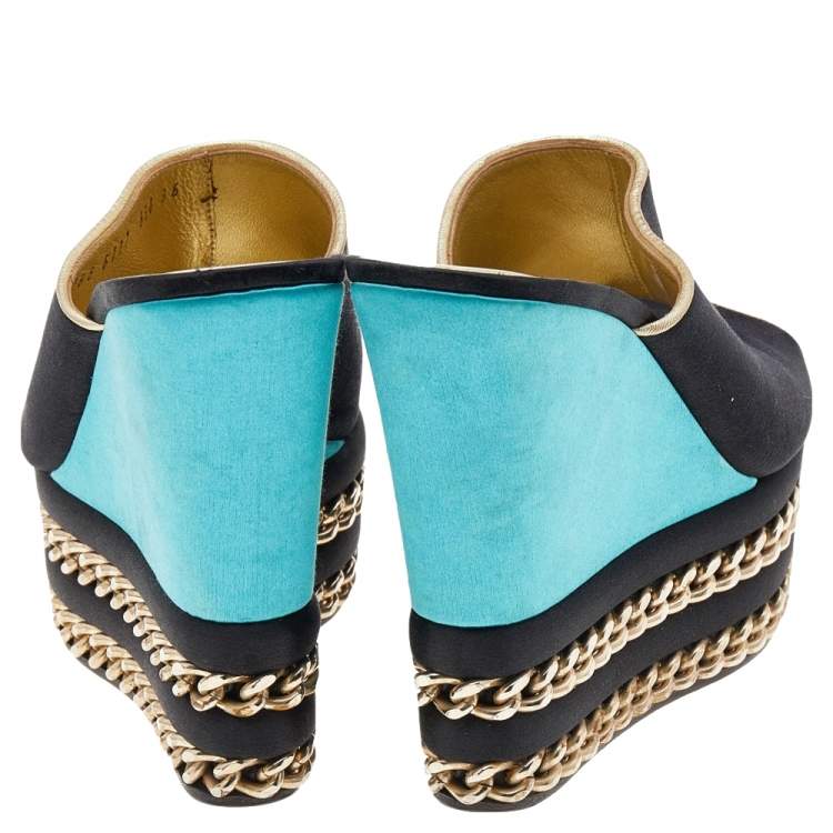مملوكة مسبقًا Casadei Black/ Turquoise Green Satin Chain Embellished Wedge Slide Sandals Size 36
