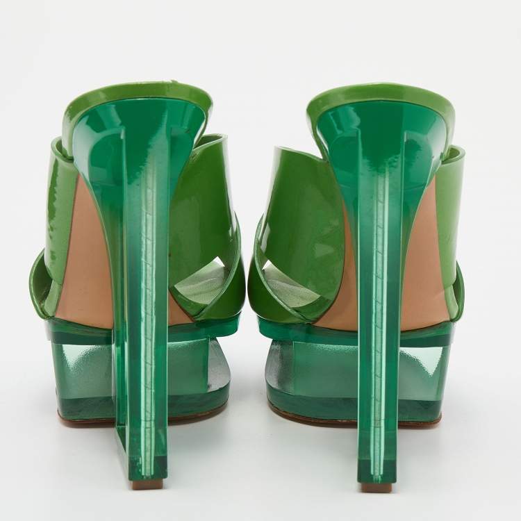 مملوكة مسبقًا Casadei Green Leather Crisscross Platform Sandals Size 40