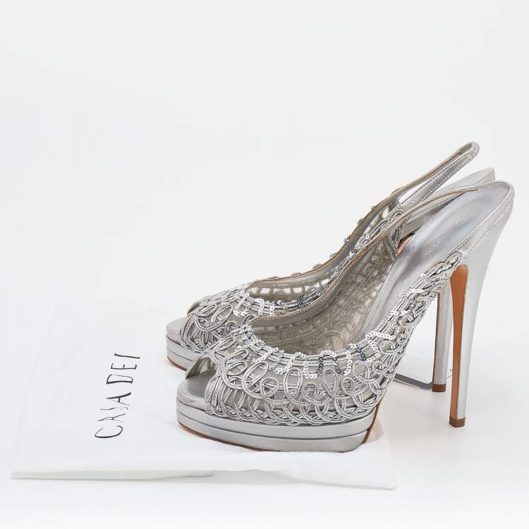 مملوكة مسبقًا Casadei Metallic Grey Leather Platform Slingback Sandals Size 39