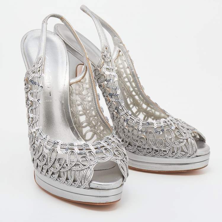مملوكة مسبقًا Casadei Metallic Grey Leather Platform Slingback Sandals Size 39