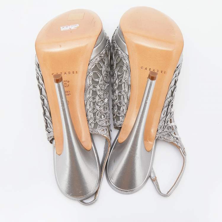مملوكة مسبقًا Casadei Metallic Grey Leather Platform Slingback Sandals Size 39